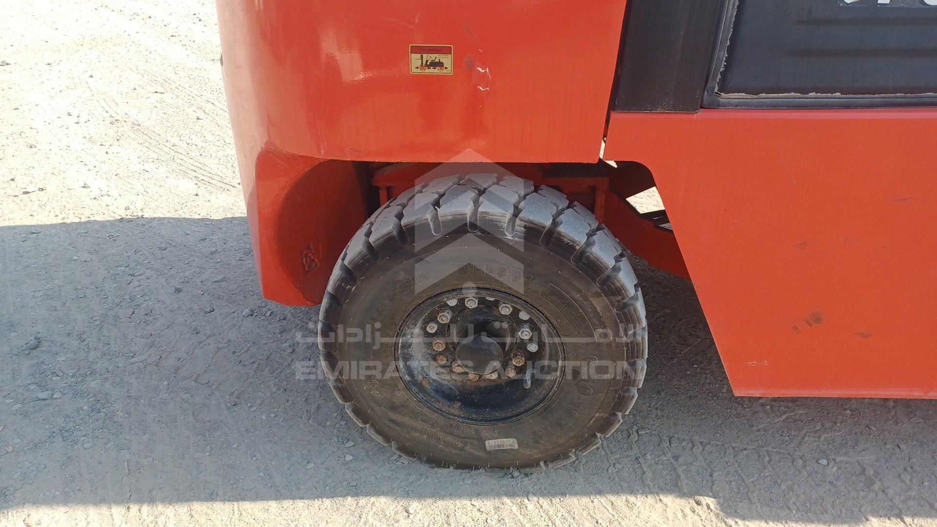 2023 FORKLIFT --- VIN: 2308AG1067K