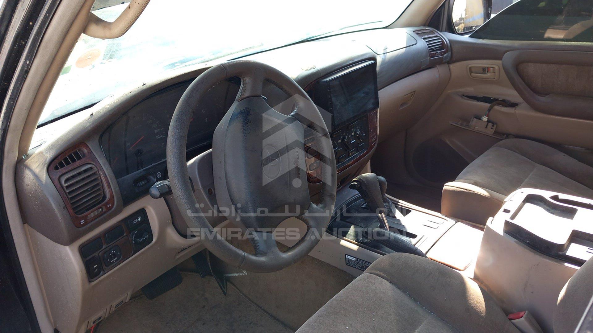 2000 TOYOTA LAND CRUISER VIN: JT3HT05J1Y0104265