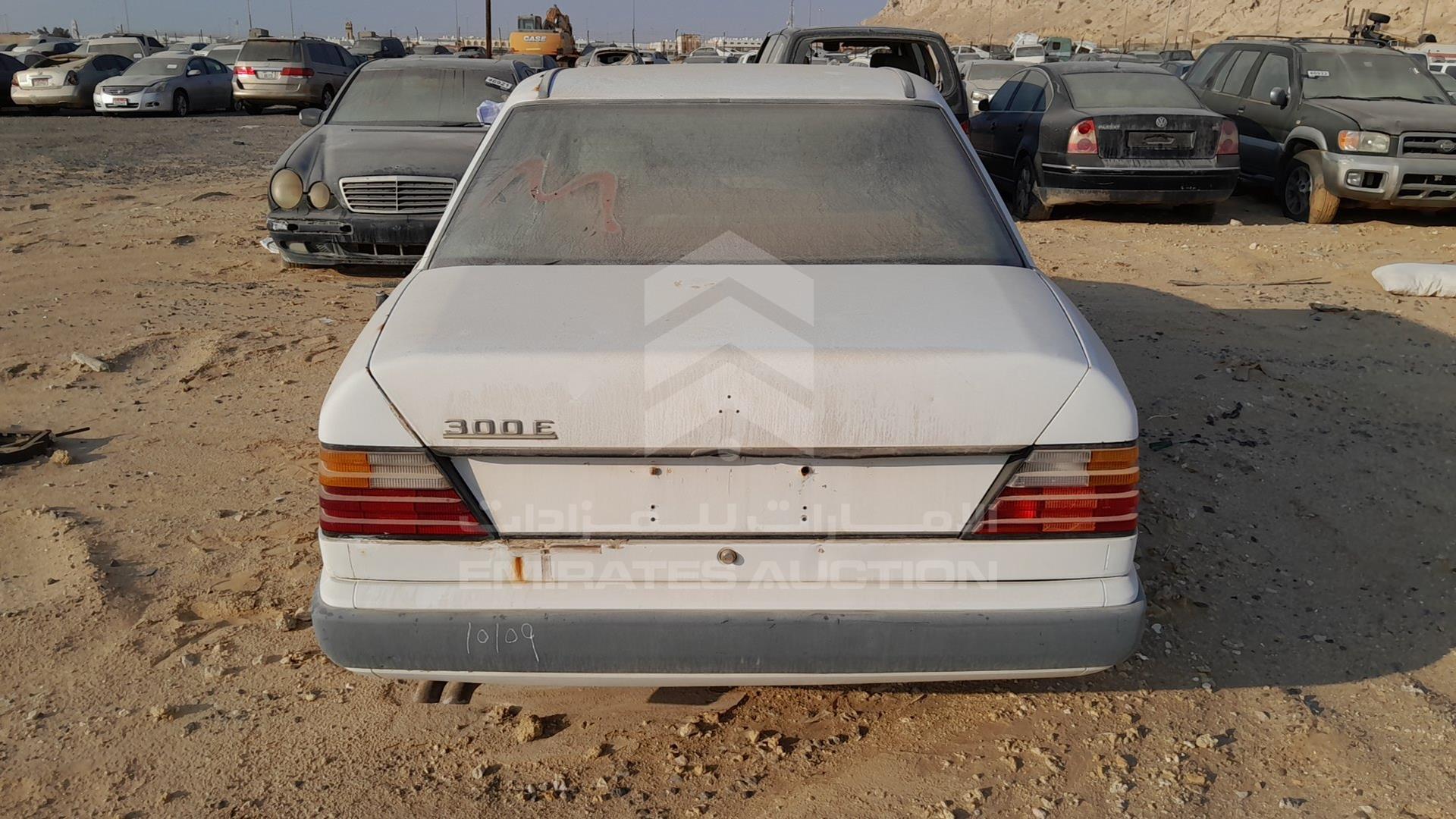 0 MERCEDES E 300 VIN: WDB1240301A473378