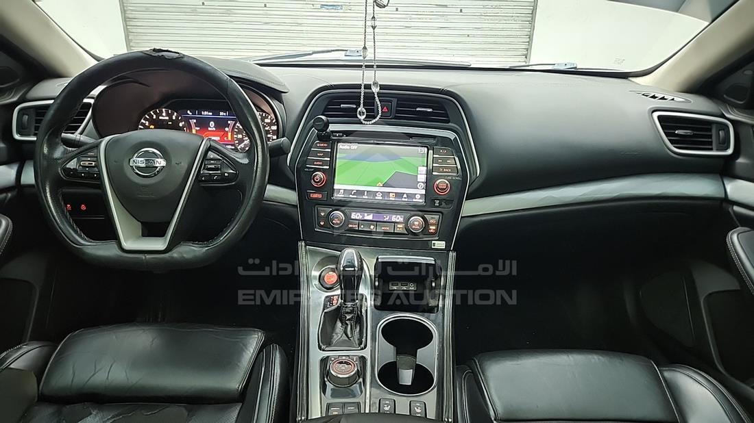 2016 Nissan Maxima — Full Dashboard View — Photo 15