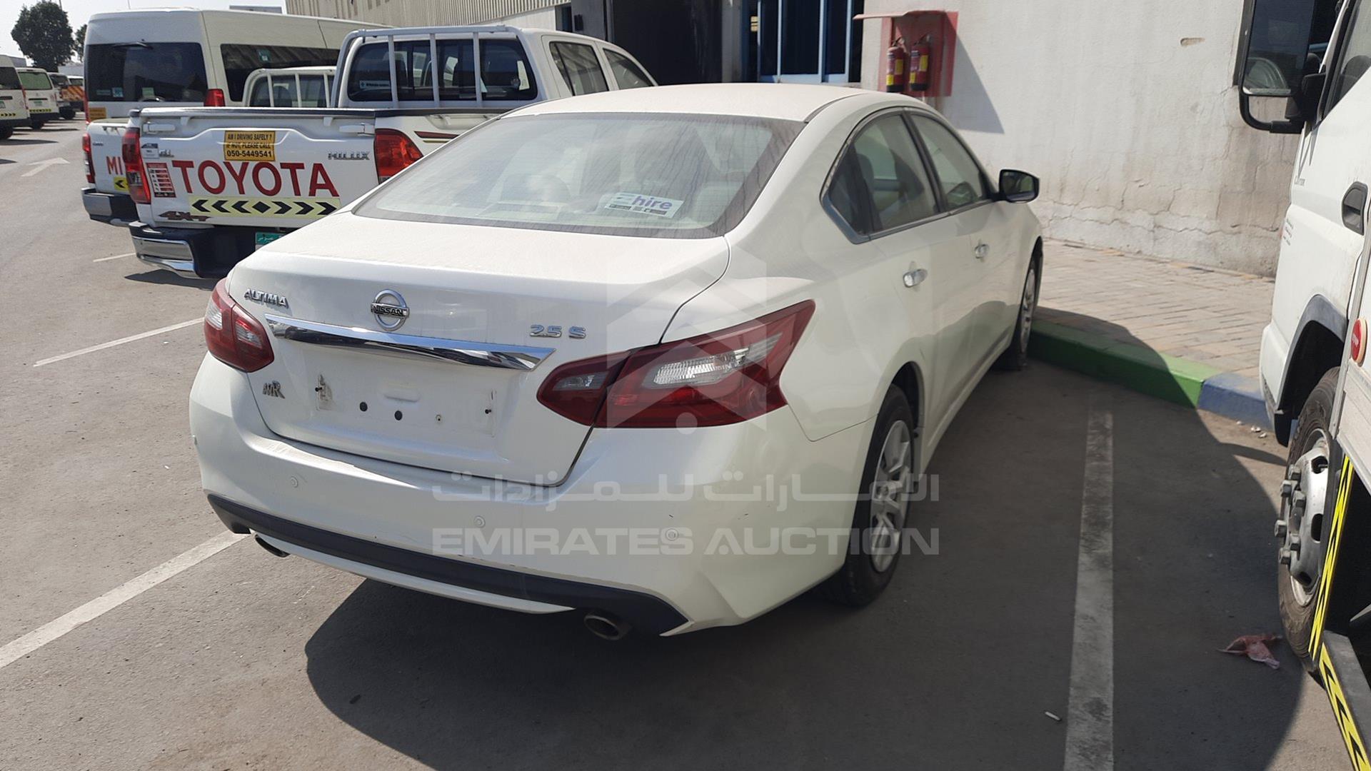2018 NISSAN ALTIMA VIN: 1N4AL3A98JC274160
