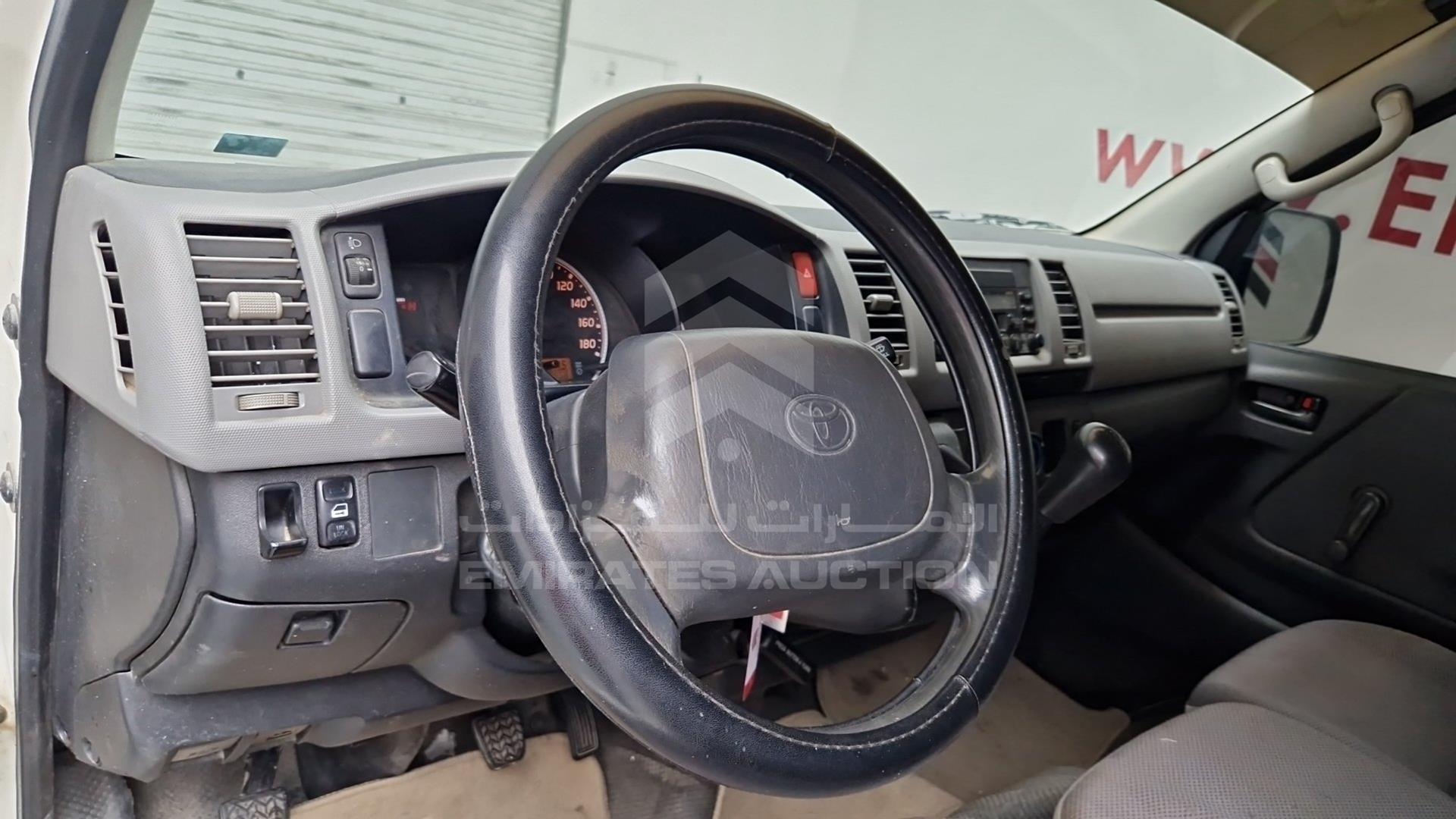 2007 TOYOTA HIACE VIN: JTGJX02P575007665