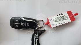 2017 Ford Mustang — Keys — Photo 6 — Thumbnail