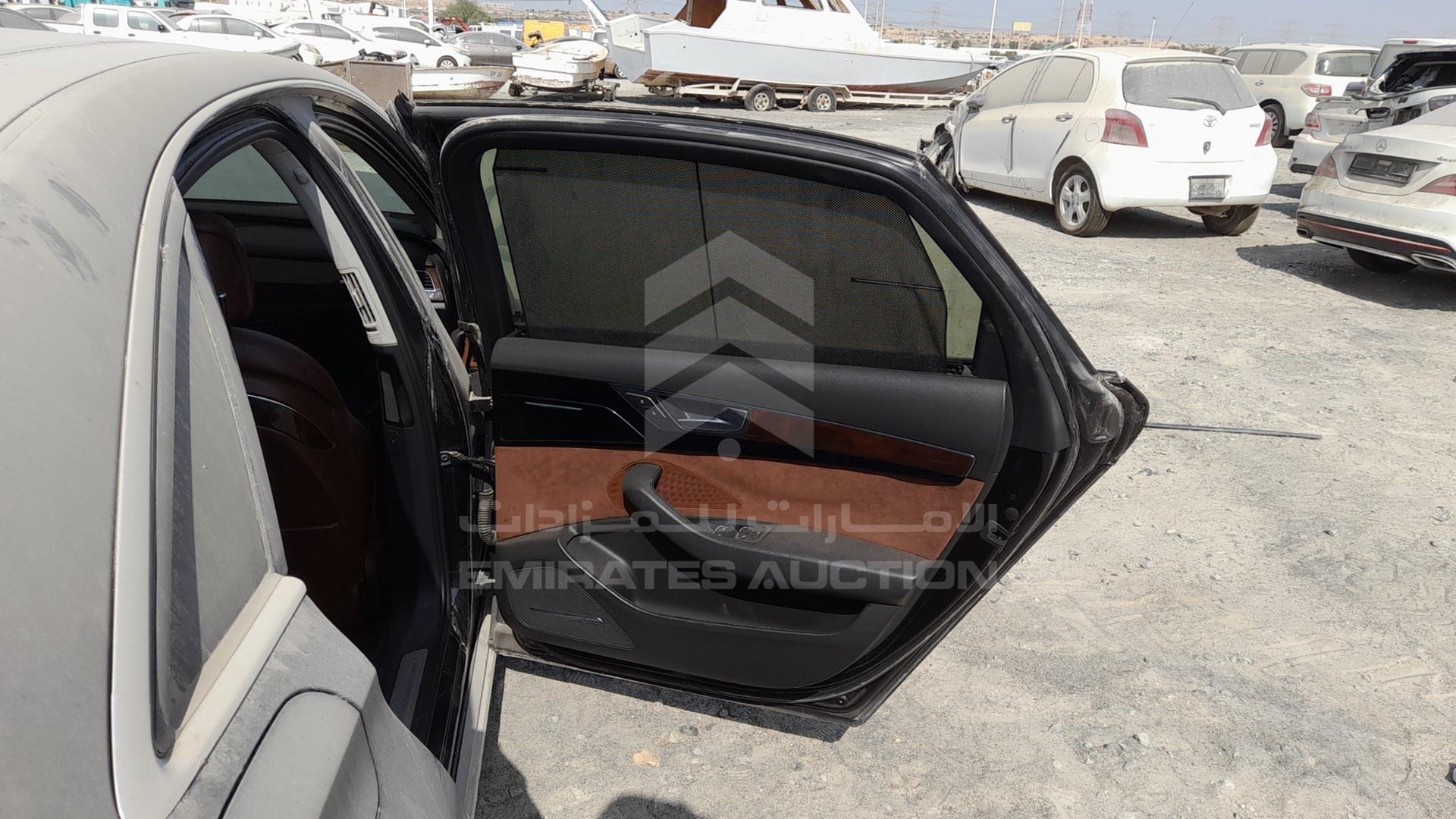 2015 AUDI A8 VIN: WAUYGBFD4FN012116