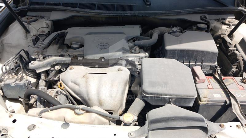 6T1BF9FK0CX386855 Auction: EmiratesAuction Lot: 403871 6T1BF9FK0CX386855 Toyota Camry 2012 WHITE Photo 31