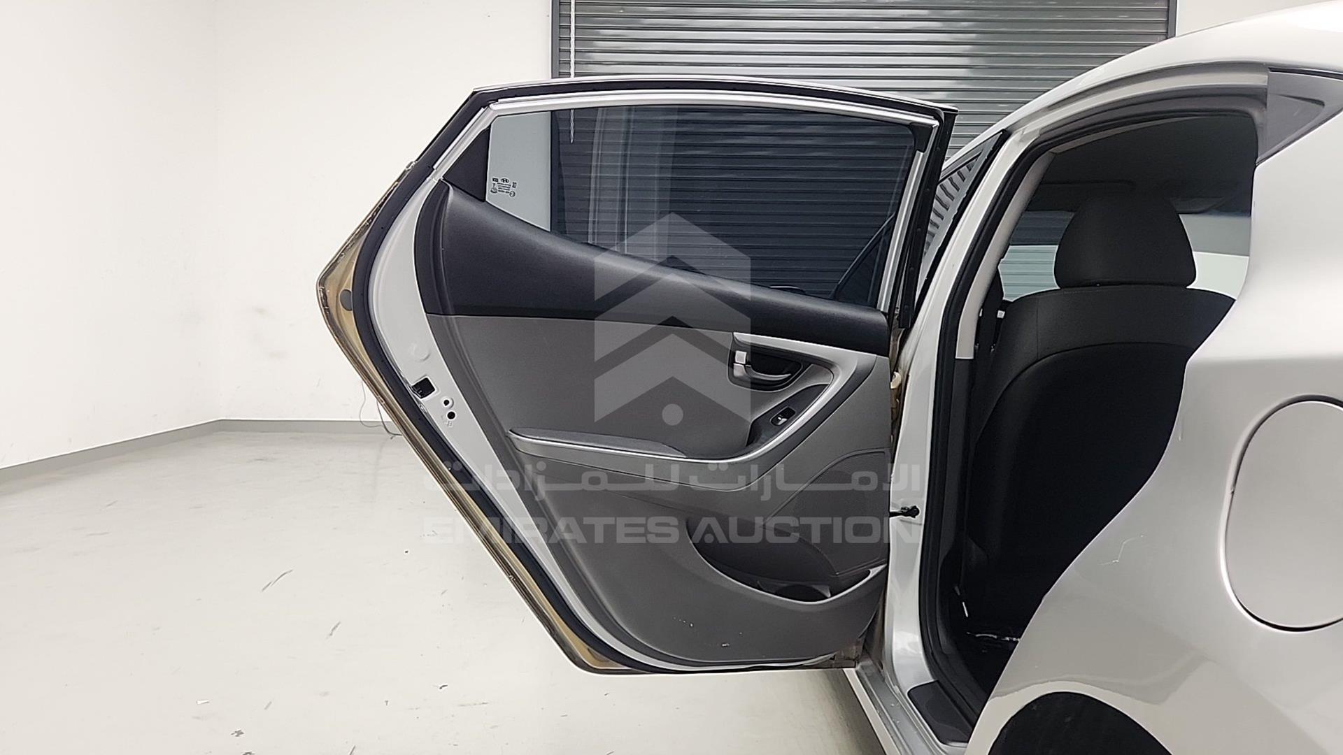 2015 HYUNDAI ELANTRA VIN: KMHDG41C5FU130088