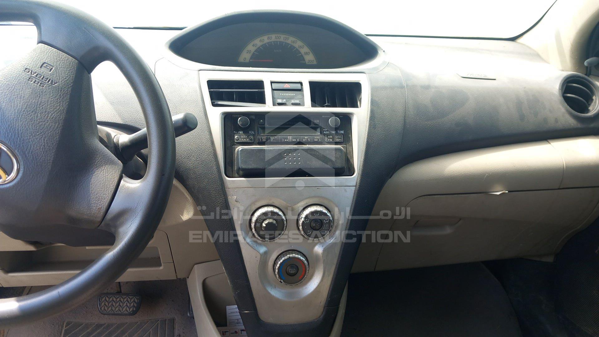 2006 TOYOTA YARIS VIN: JTDBW933561011032