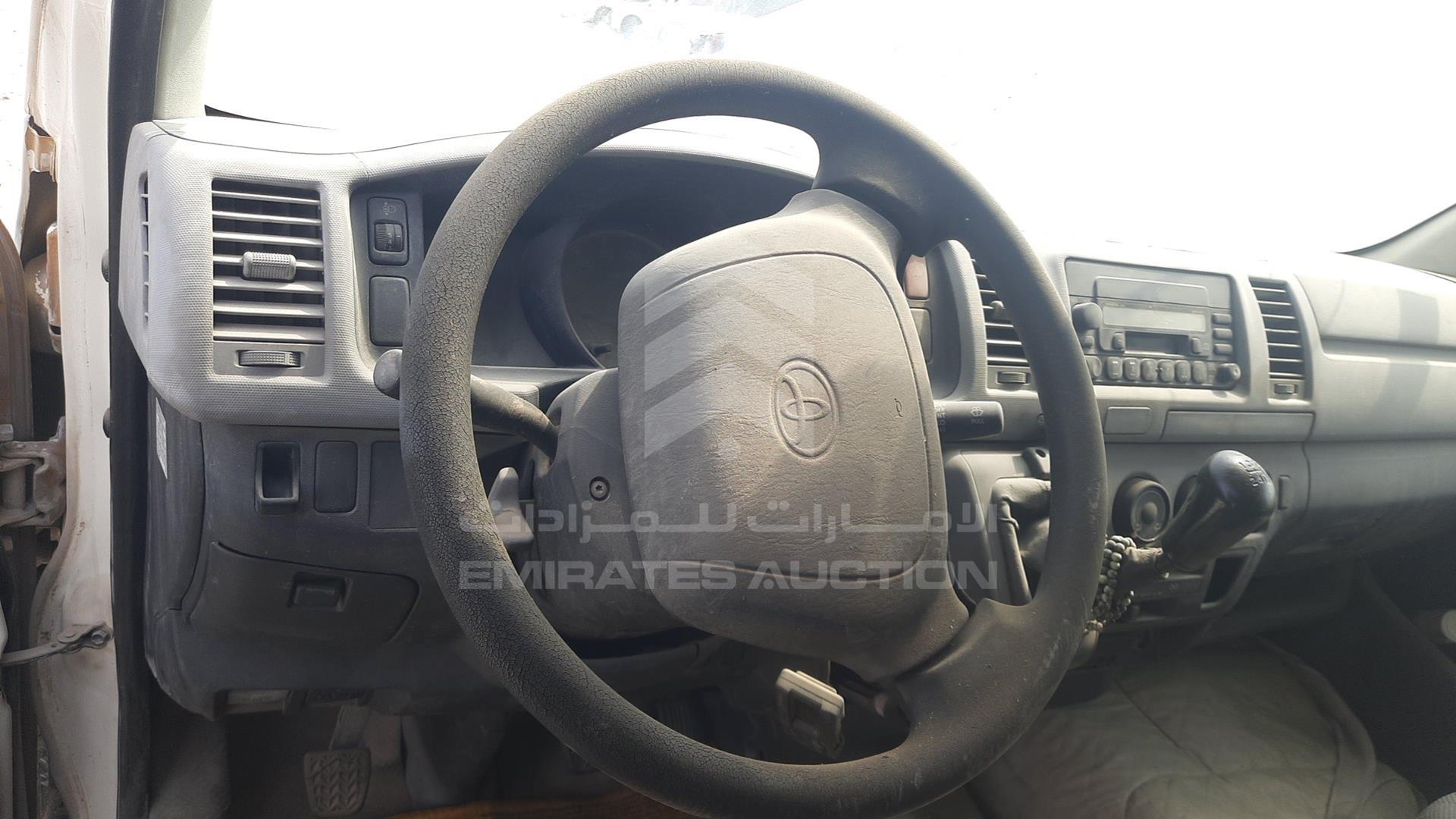 2006 TOYOTA HIACE VIN: JTFHX02P860005682