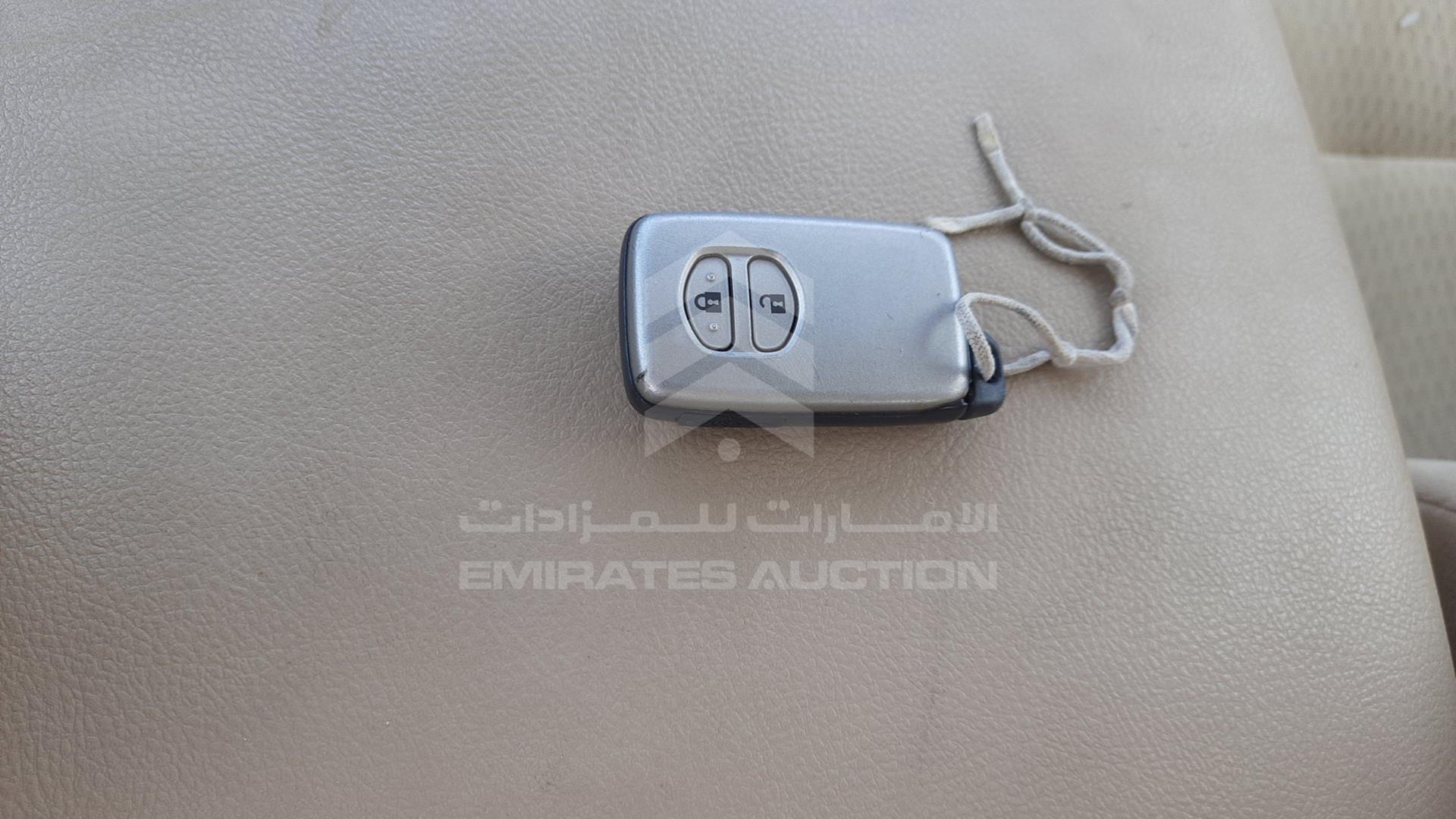 2014 TOYOTA LAND CRUISER VIN: JTMDU09J1E5082705