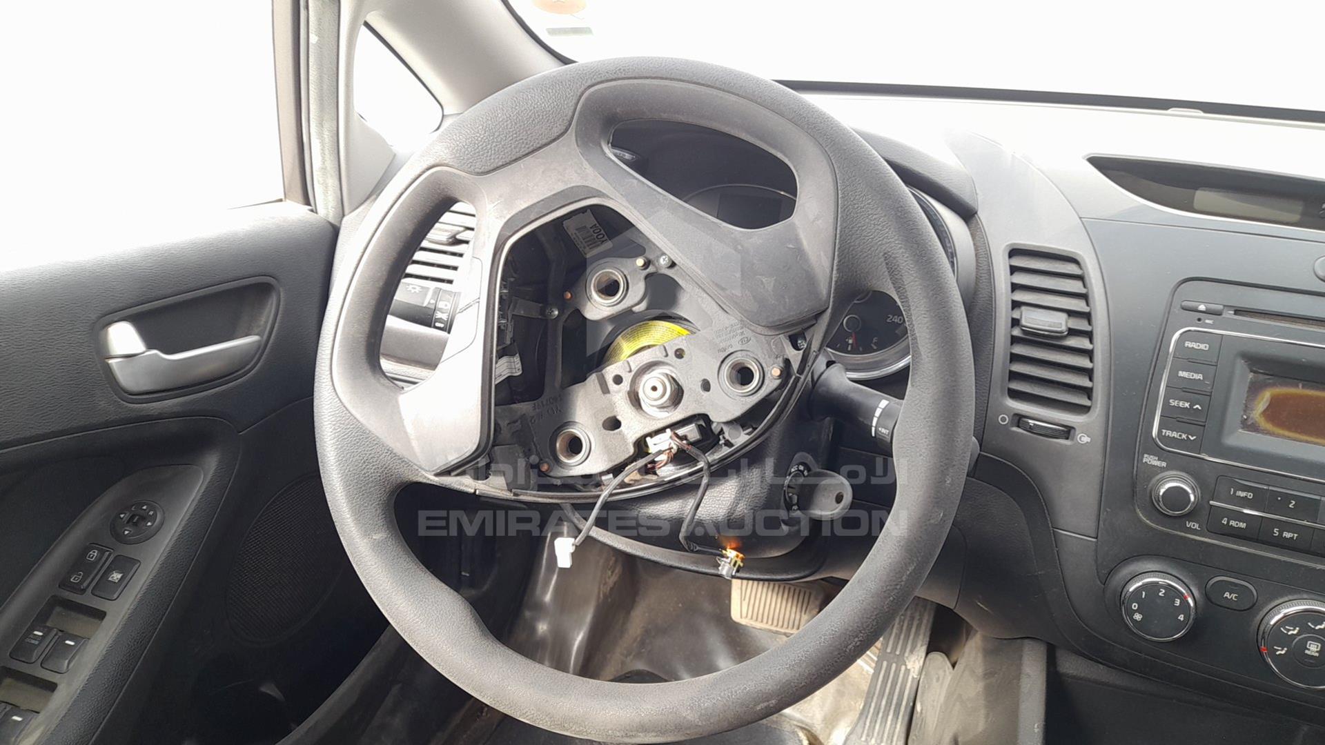 2015 KIA CERATO VIN: KNAFJ4113F5891562