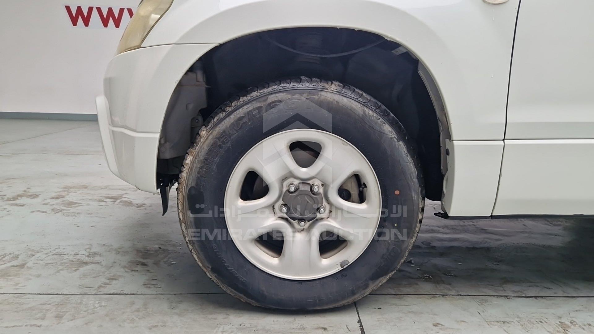 2012 SUZUKI GRAND VITARA VIN: JS3TA04V1C4100624