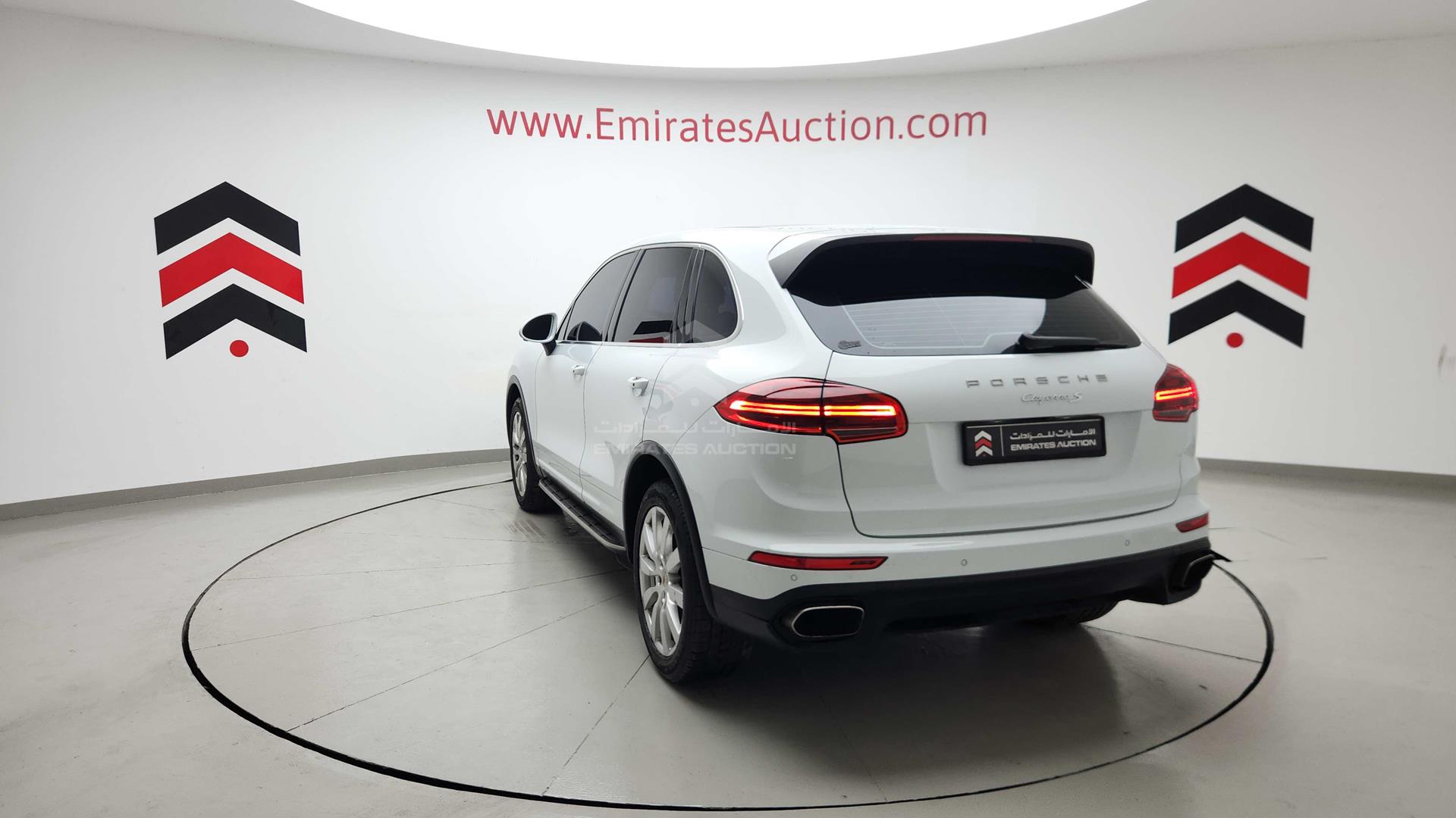 2016 PORSCHE CAYENNE VIN: WP1ZZZ92ZGLA03325