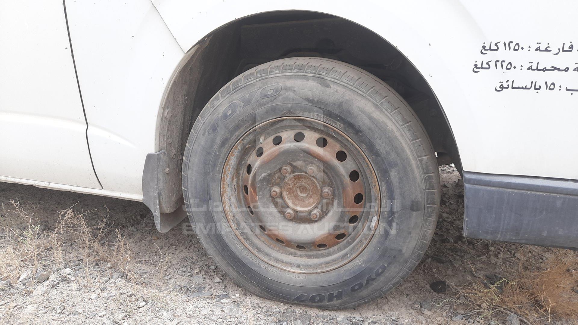 2009 TOYOTA HIACE VIN: JTGJX02P290024875