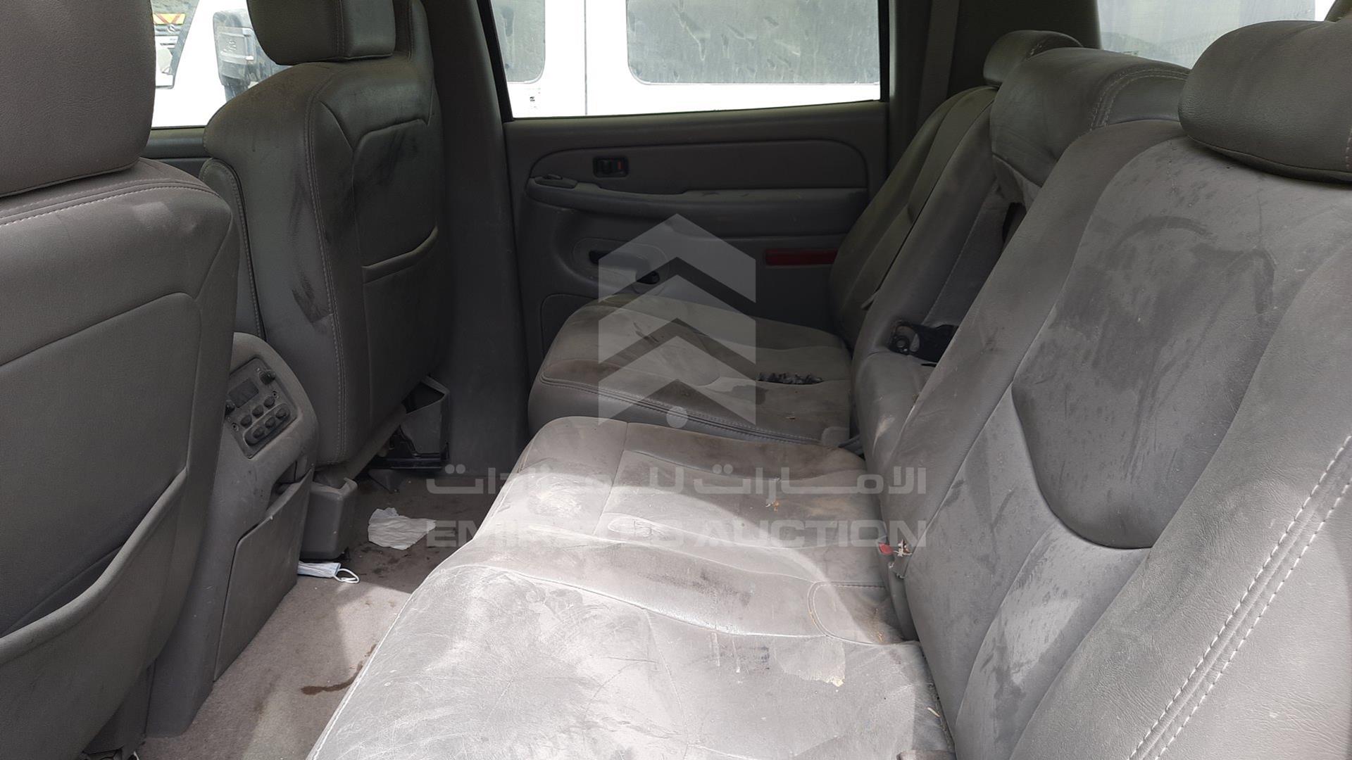 2006 CHEVROLET SUBURBAN VIN: 3GNGK26U86G127038