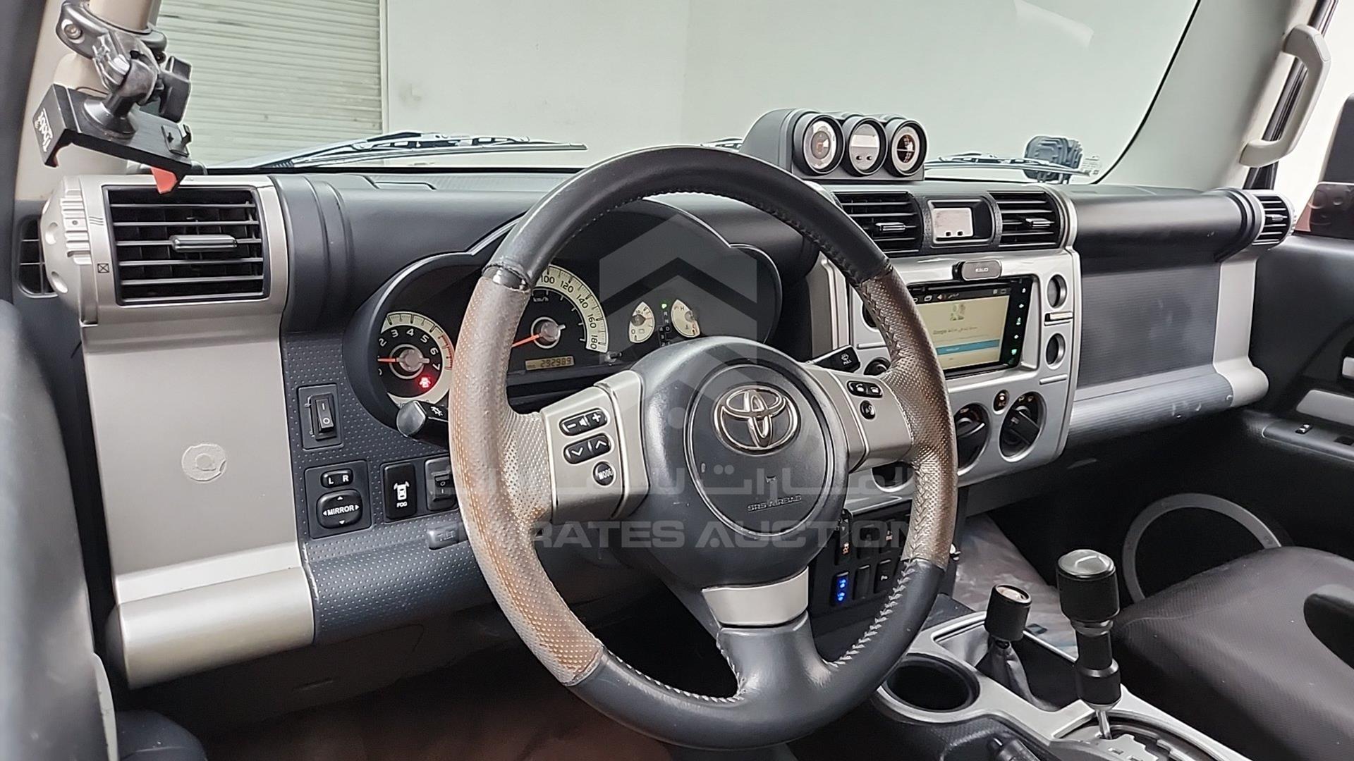 2013 TOYOTA FJ CRUISER VIN: JTEBU11F8DK168738
