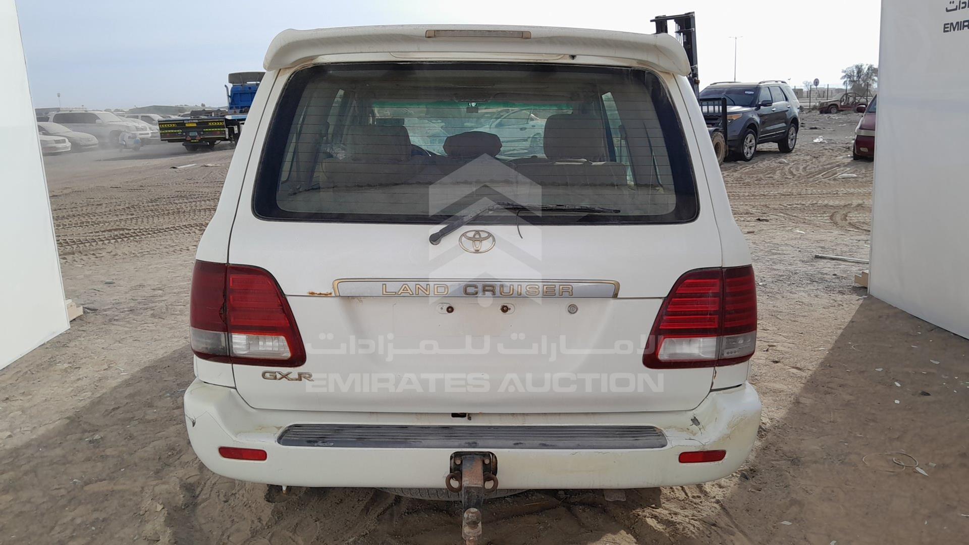 2006 TOYOTA LAND CRUISER VIN: JTEHJ09JX65132086