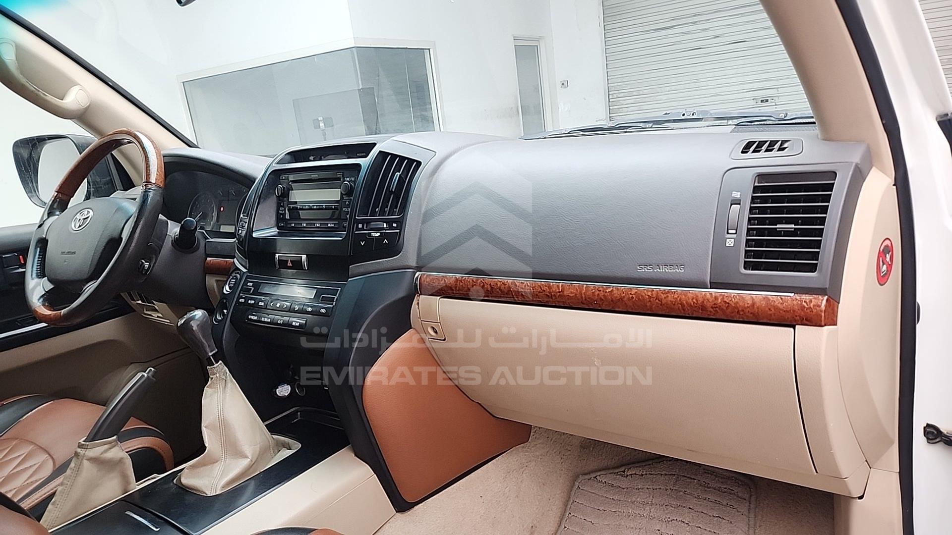 2015 TOYOTA LAND CRUISER VIN: JTMHU09J3F5097838