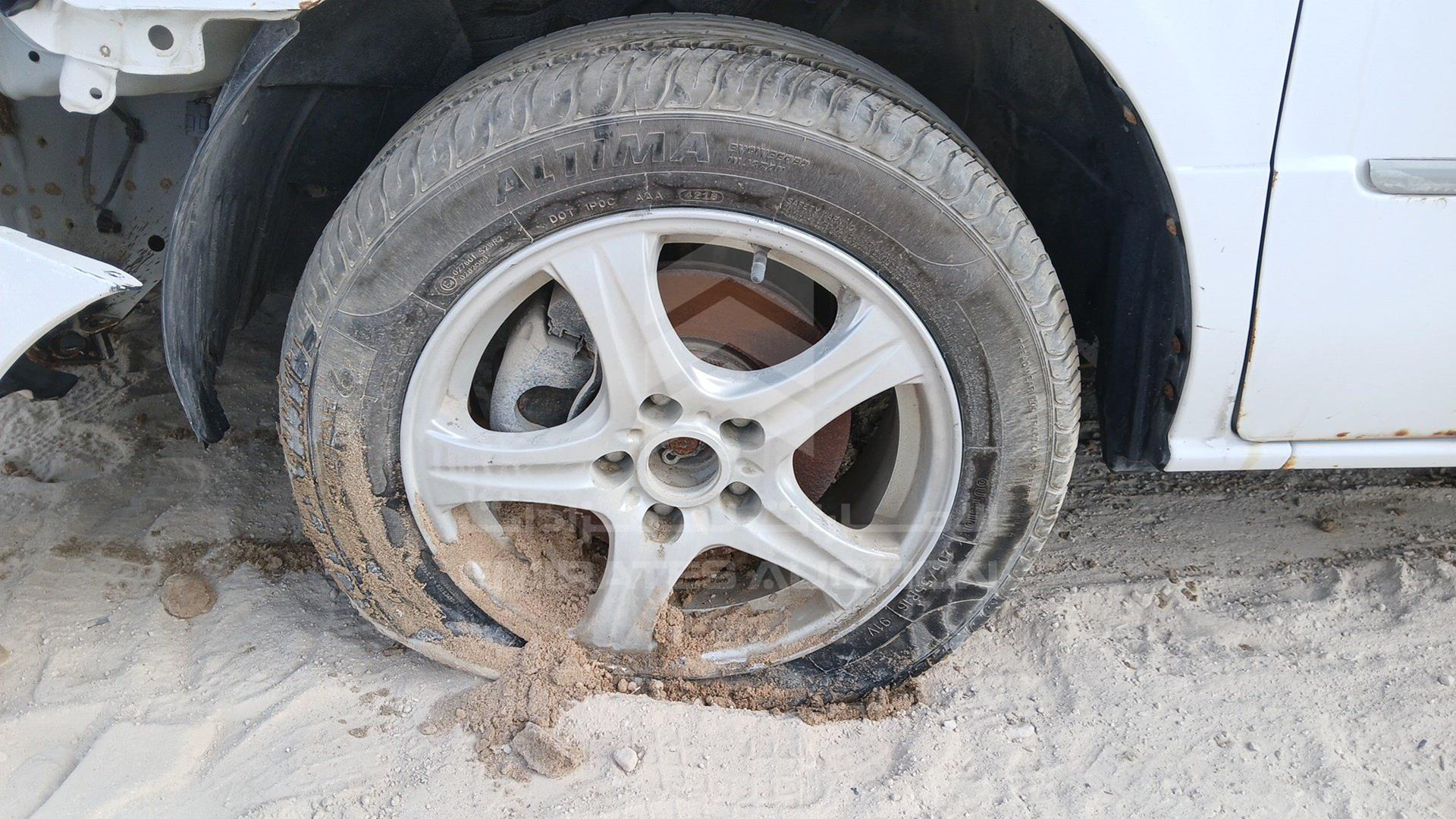 2013 NISSAN --- VIN: LJNMDV1E3DN000557
