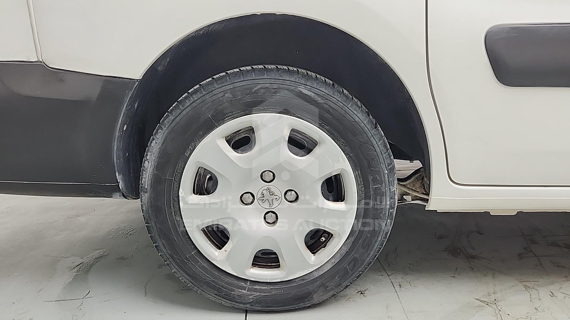 2015 PEUGEOT PARTNER VIN: VF37ENFU0FJ542828