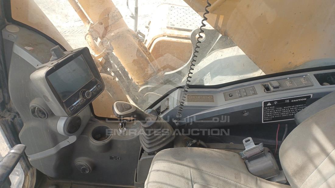 2016 Hyundai Robex 480LC — Front Left Driver Dashboard View — Photo 12
