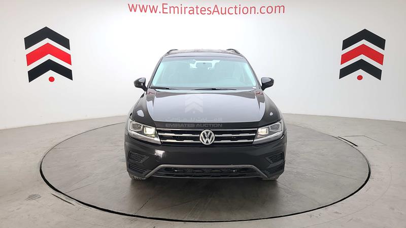 Volkswagen Tiguan 2020. Lot# 438262. VIN 3VV1B7AX3LM161304. Photo 1