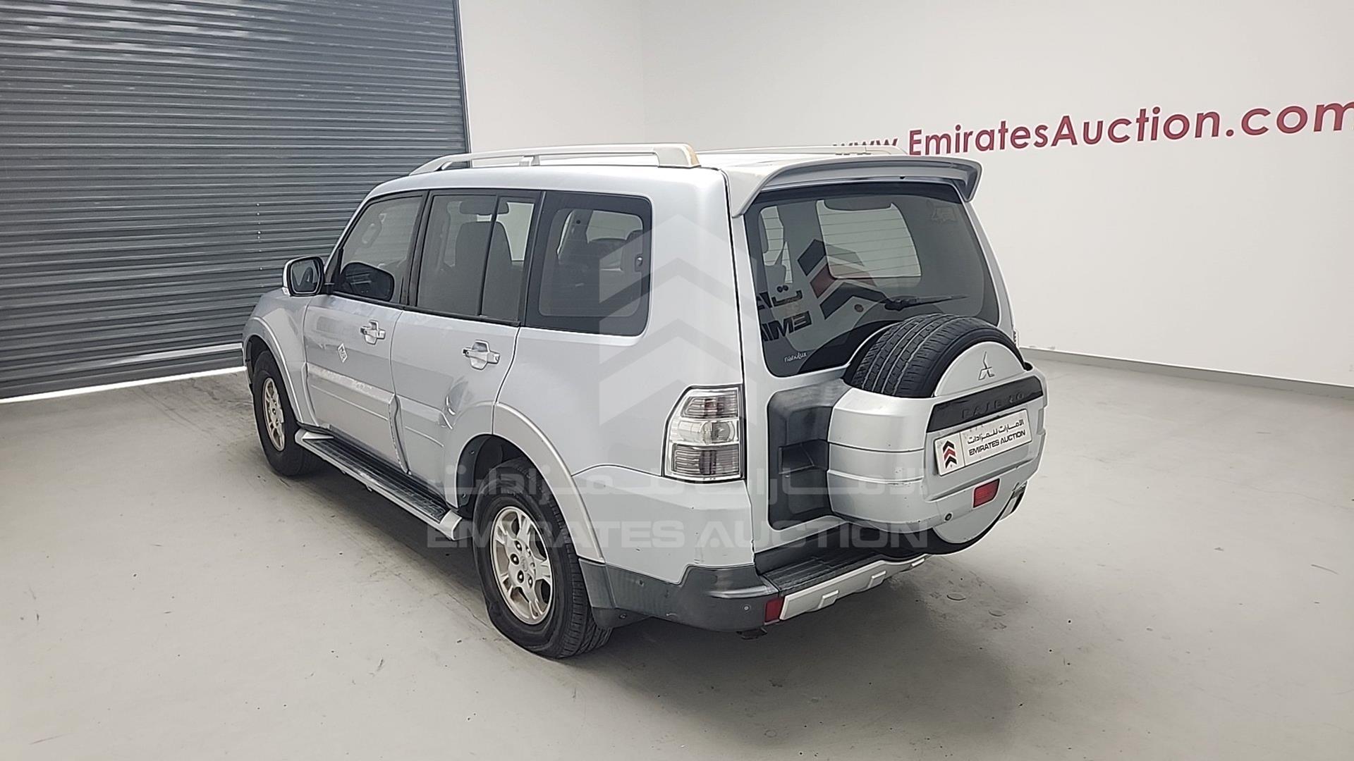 2008 MITSUBISHI PAJERO VIN: JMYLRV93W8J720356