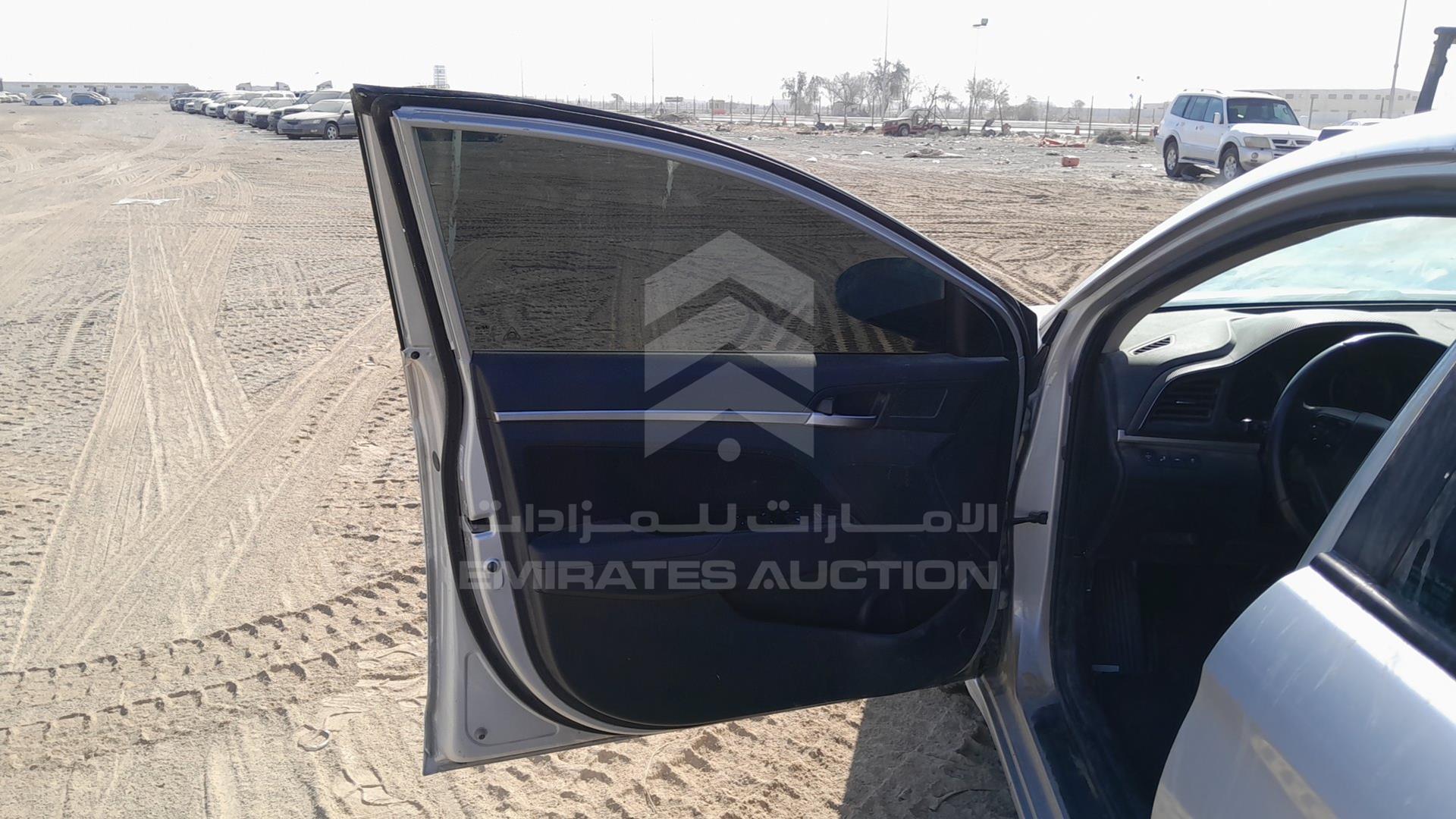 2019 HYUNDAI ELANTRA VIN: KMHD84LF7KU886035
