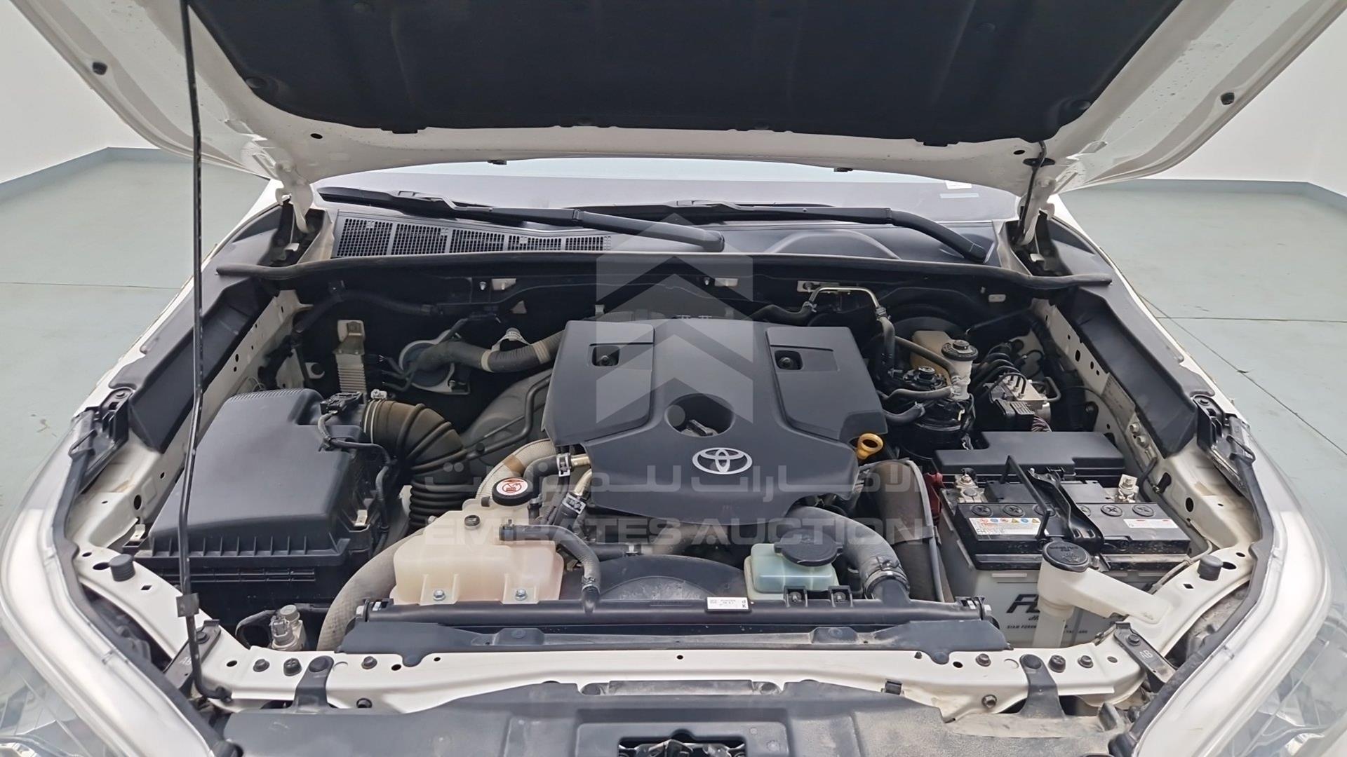 2018 TOYOTA HILUX VIN: MR0DB8CD8J0174166