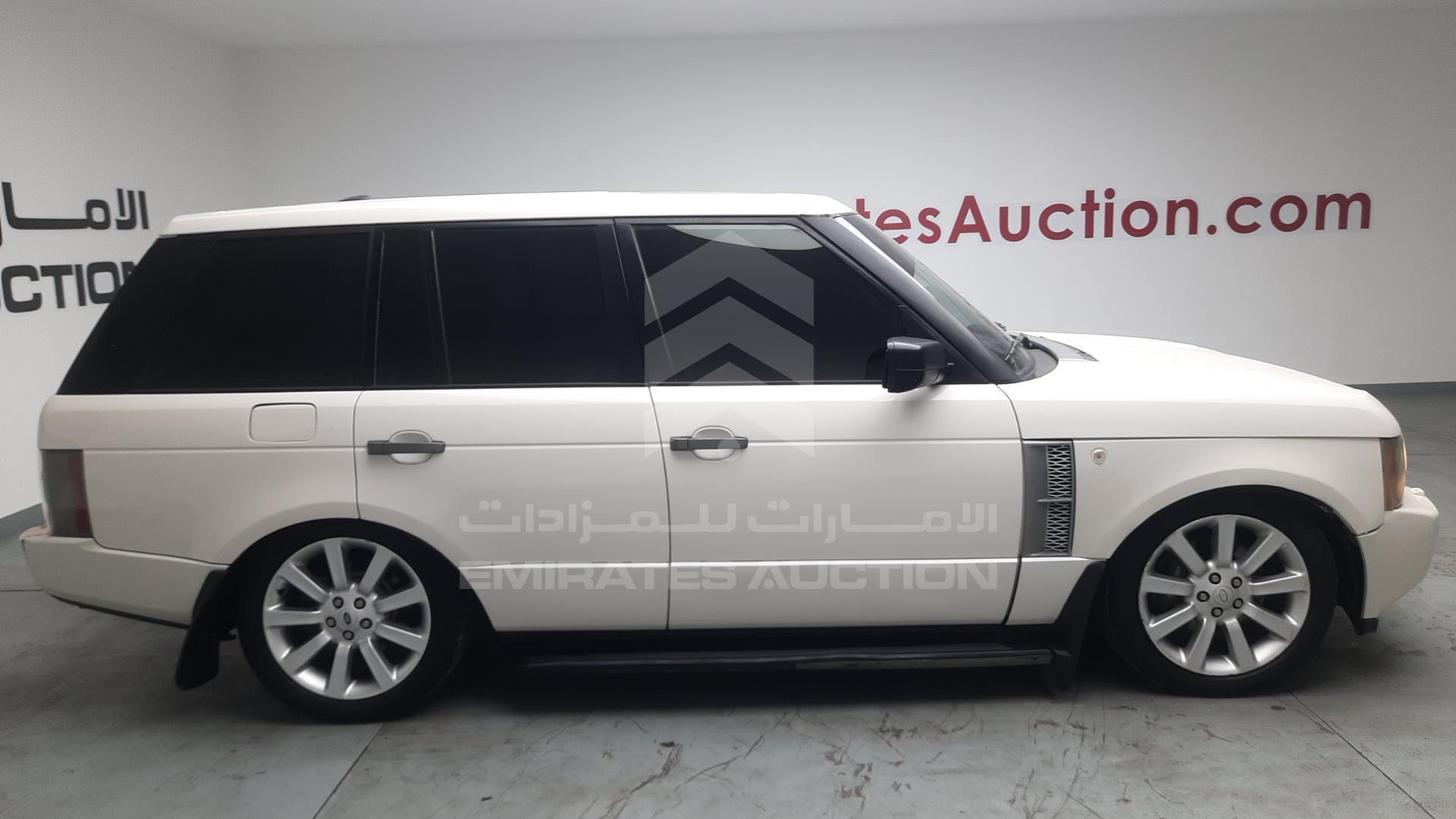 2009 RANGE ROVER VOGUE VIN: SALLMAM349A299182
