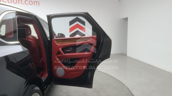 SJAAF1ZV2JC018525 Bentley Bentayga