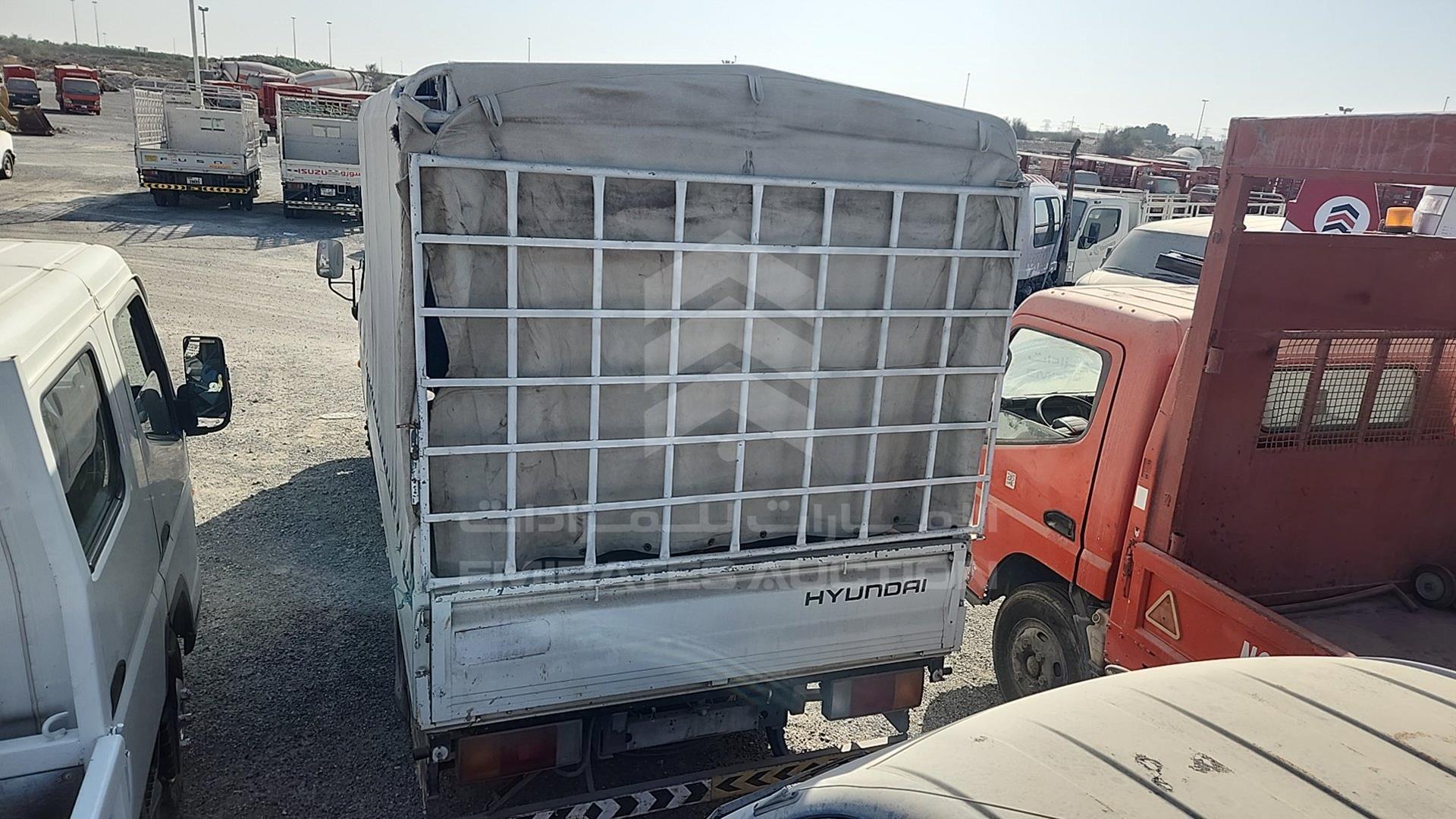 2011 HYUNDAI HD 65 VIN: KMFGE17F1BC141357