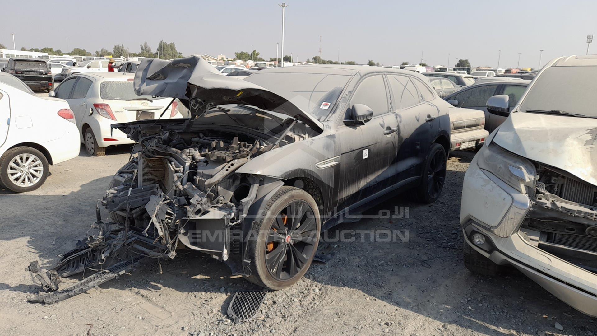 2019 JAGUAR F-PACE VIN: SADCA2BX2KA615649