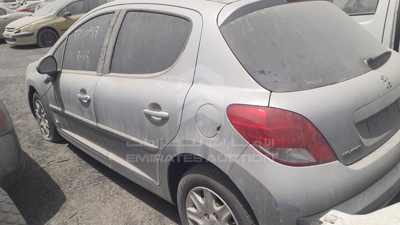 VIN: VF3WC5FS4DE000492 Auction: EmiratesAuction Lot: 343645 VF3WC5FS4DE000492 Peugeot 207 2013 SILVER Photo 5