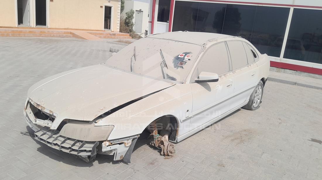 2004 Chevrolet Caprice — Front Left Angle — Photo 4