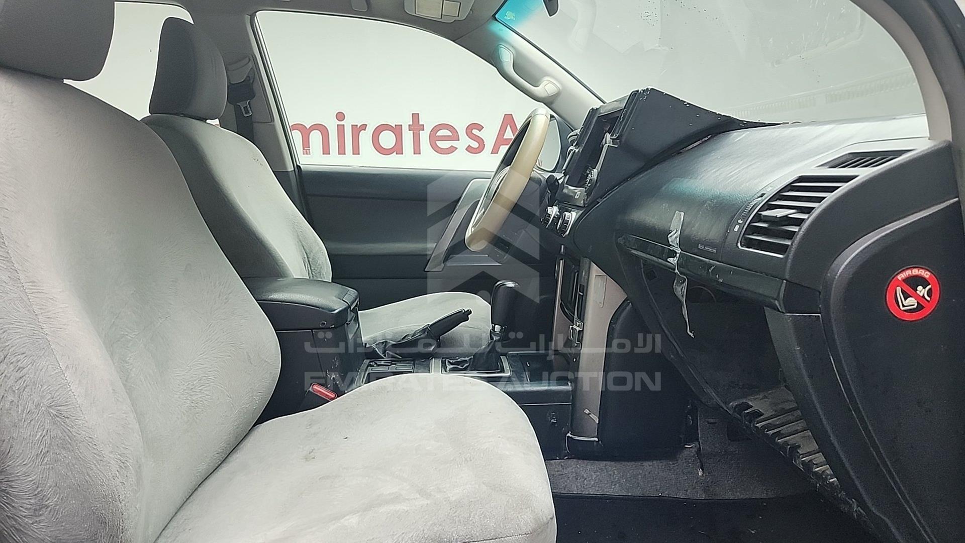 2011 TOYOTA PRADO VIN: JTEJU9FJ9B5018625