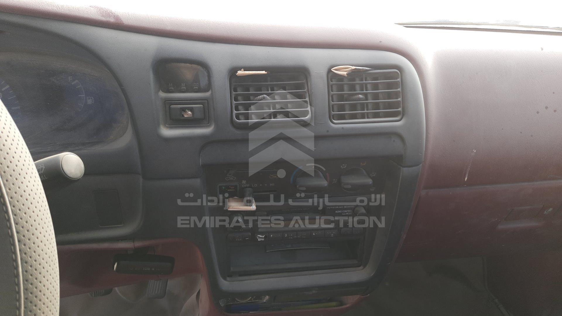 2000 TOYOTA HILUX VIN: JT4AG4265Y0016439