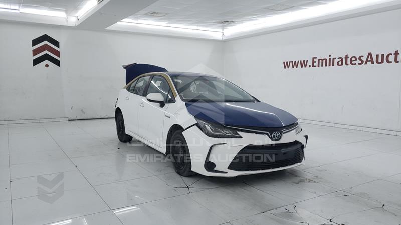 RKLBA0BE3L1000705 Auction: EmiratesAuction Lot: 405563 RKLBA0BE3L1000705 Toyota Corolla 2020 WHITE Photo 8