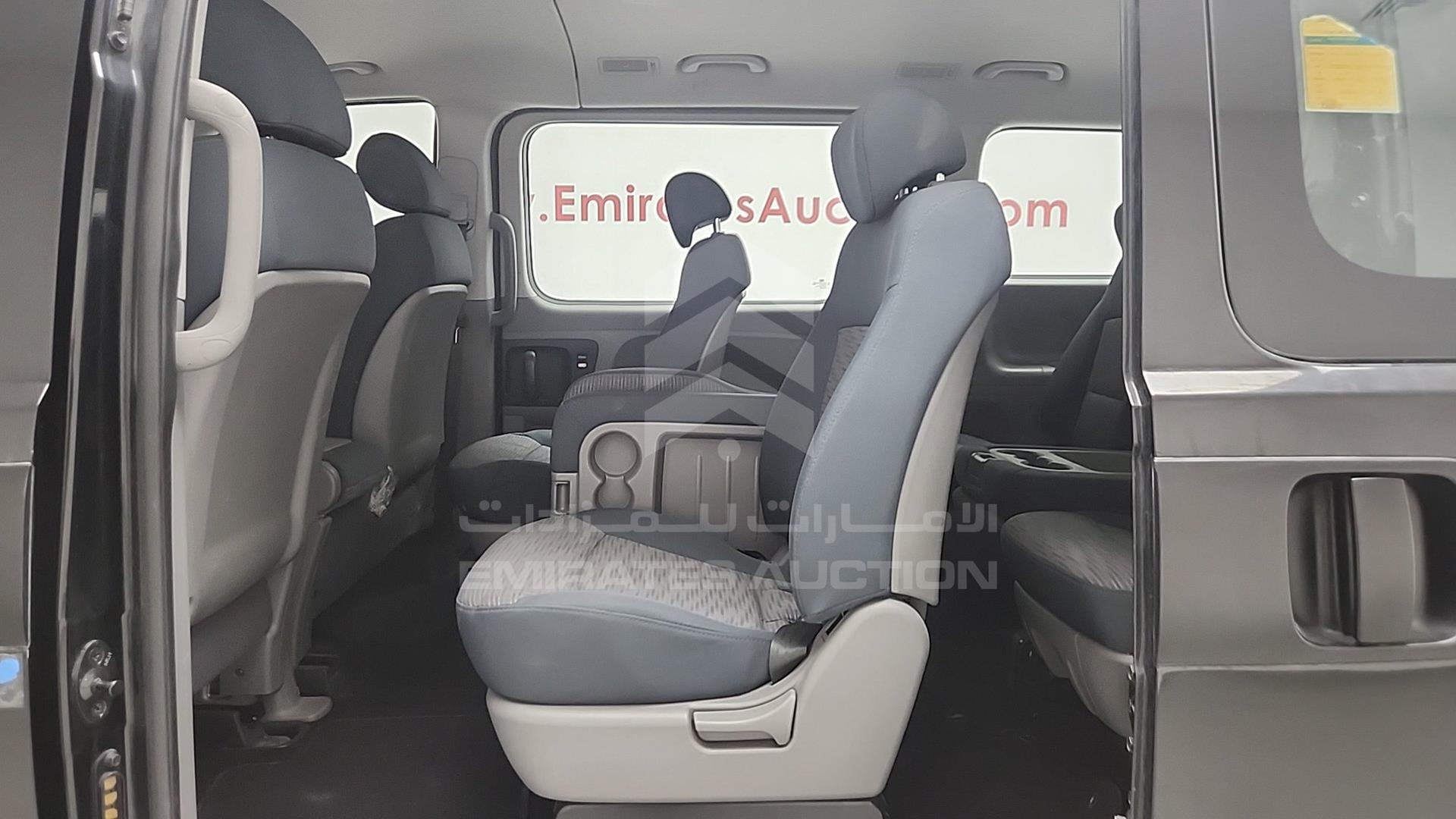 2018 HYUNDAI H1 VIN: KMJWA37R7JU974303