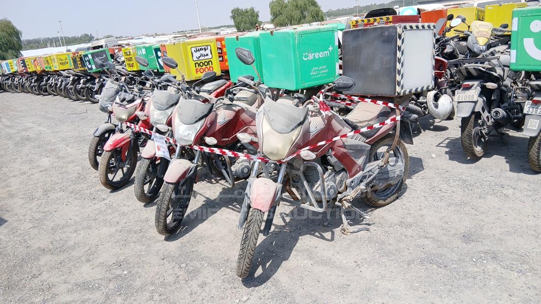 5 Motorbikes — Front Left Angle — Photo 7