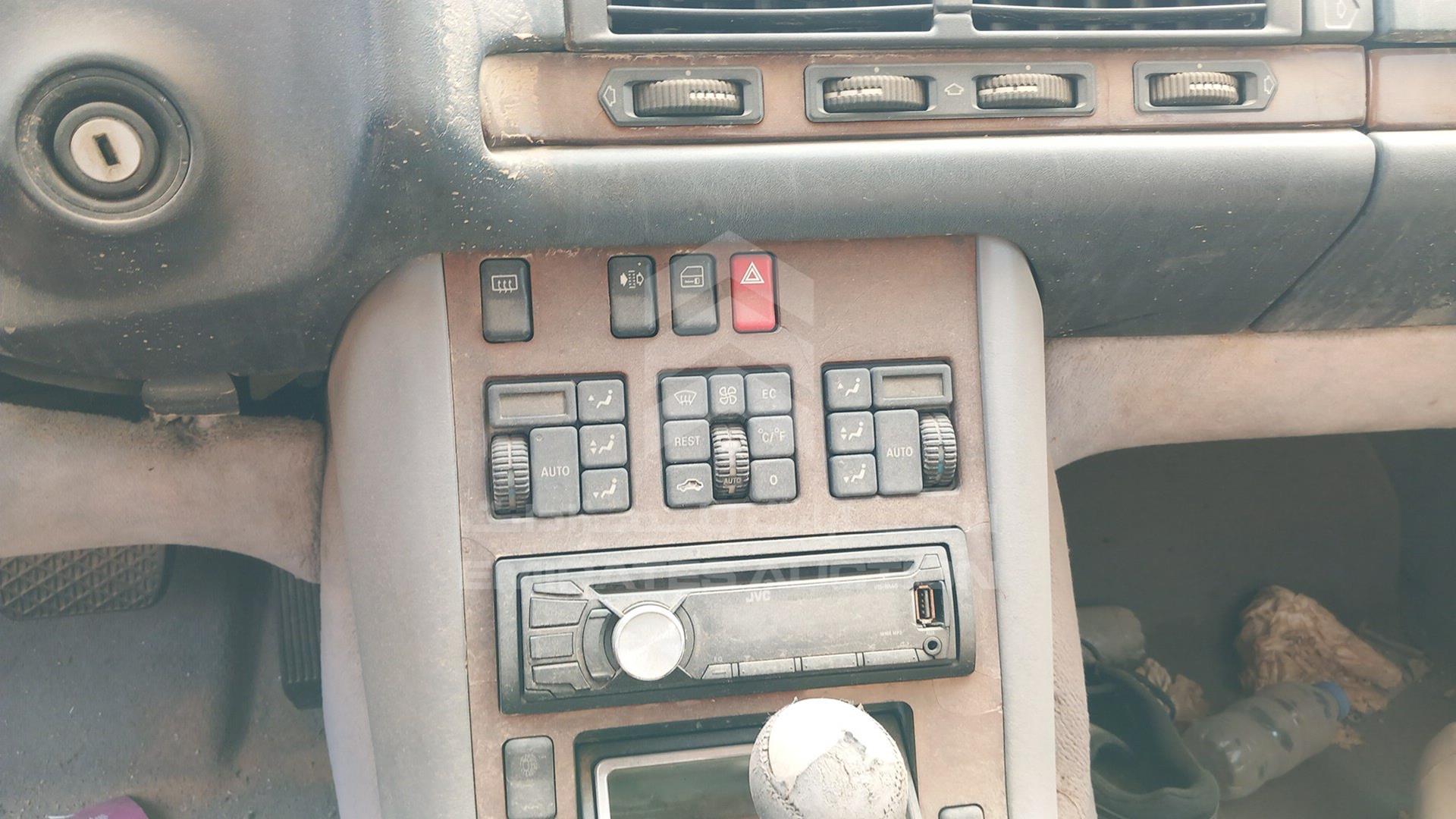 0 MERCEDES CL 500 VIN: WDB1400701A188844