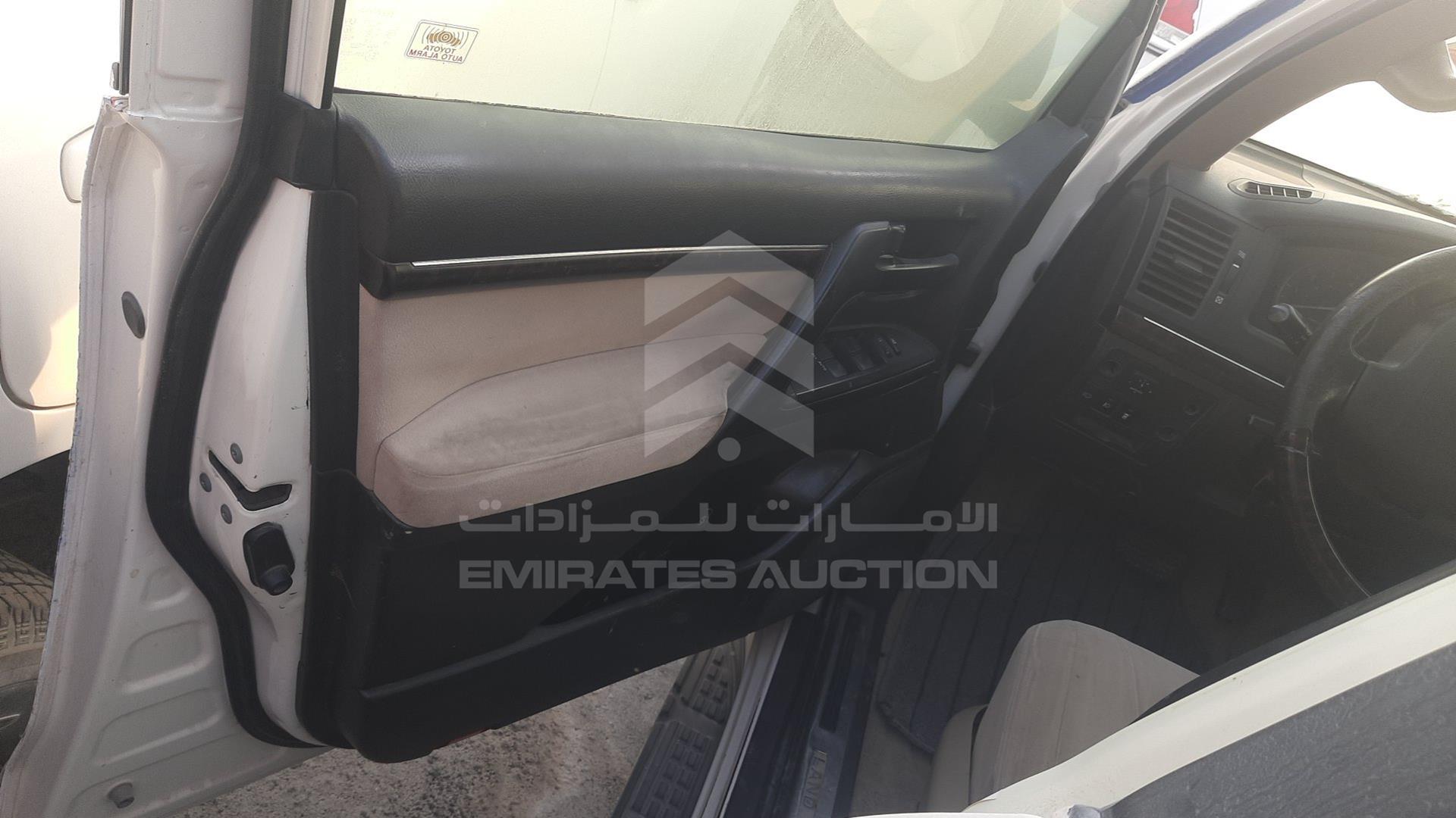 2011 TOYOTA LAND CRUISER VIN: JTMHU09J1B4042644