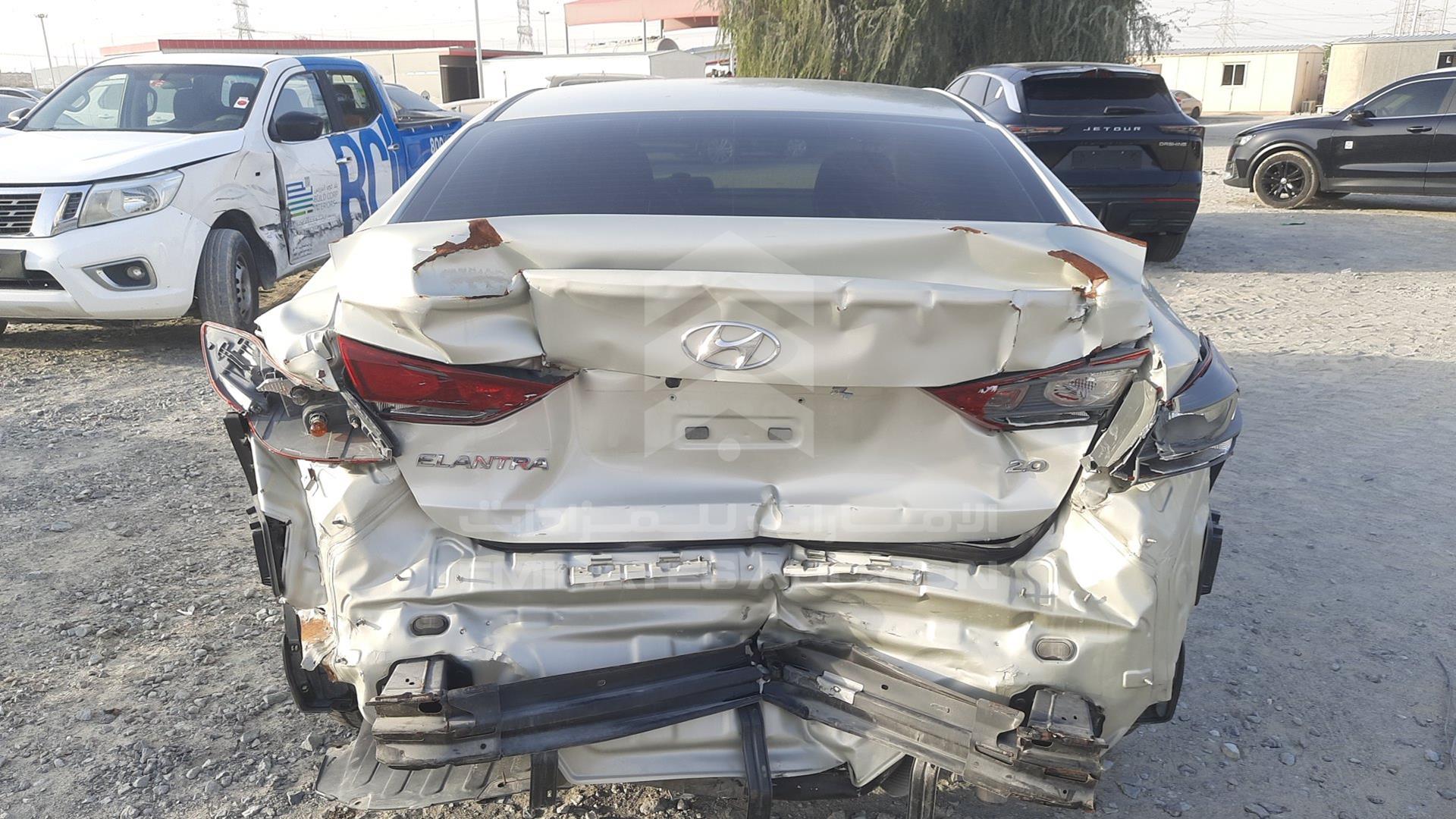 2017 HYUNDAI ELANTRA VIN: KMHD741F5HU180342