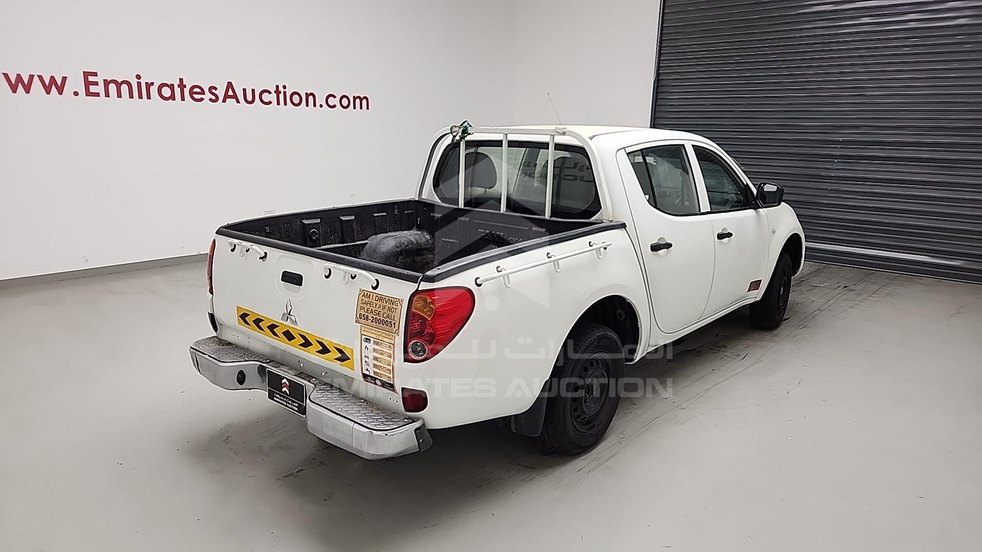 2013 MITSUBISHI L 200 VIN: MMBJNKA50DD007070