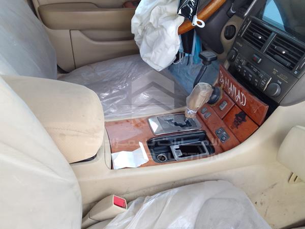 Lexus LS 430 2004 JTHBN36F440145926 Image 31