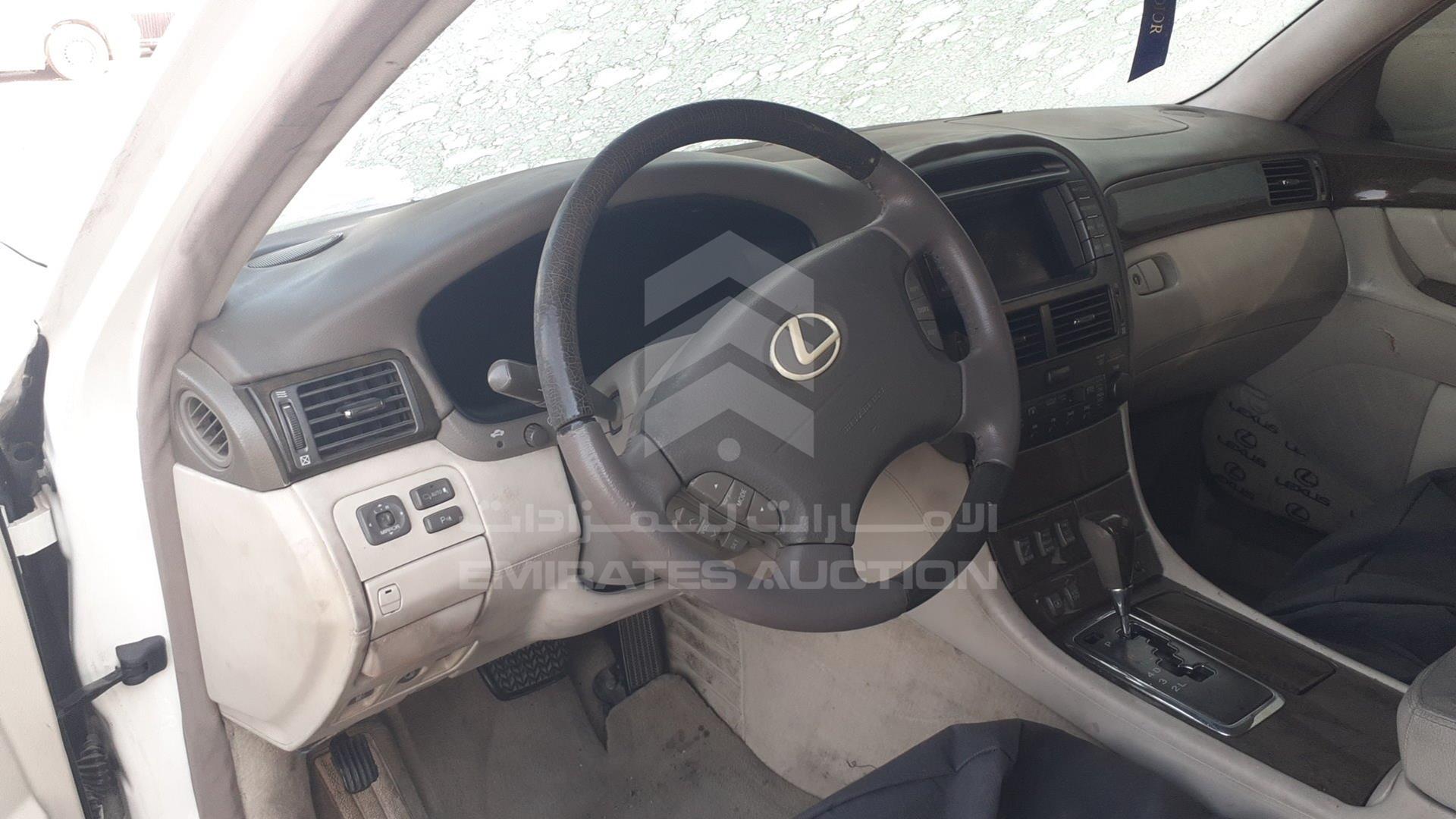 2001 LEXUS LS 430 VIN: JTHBN30F010048159