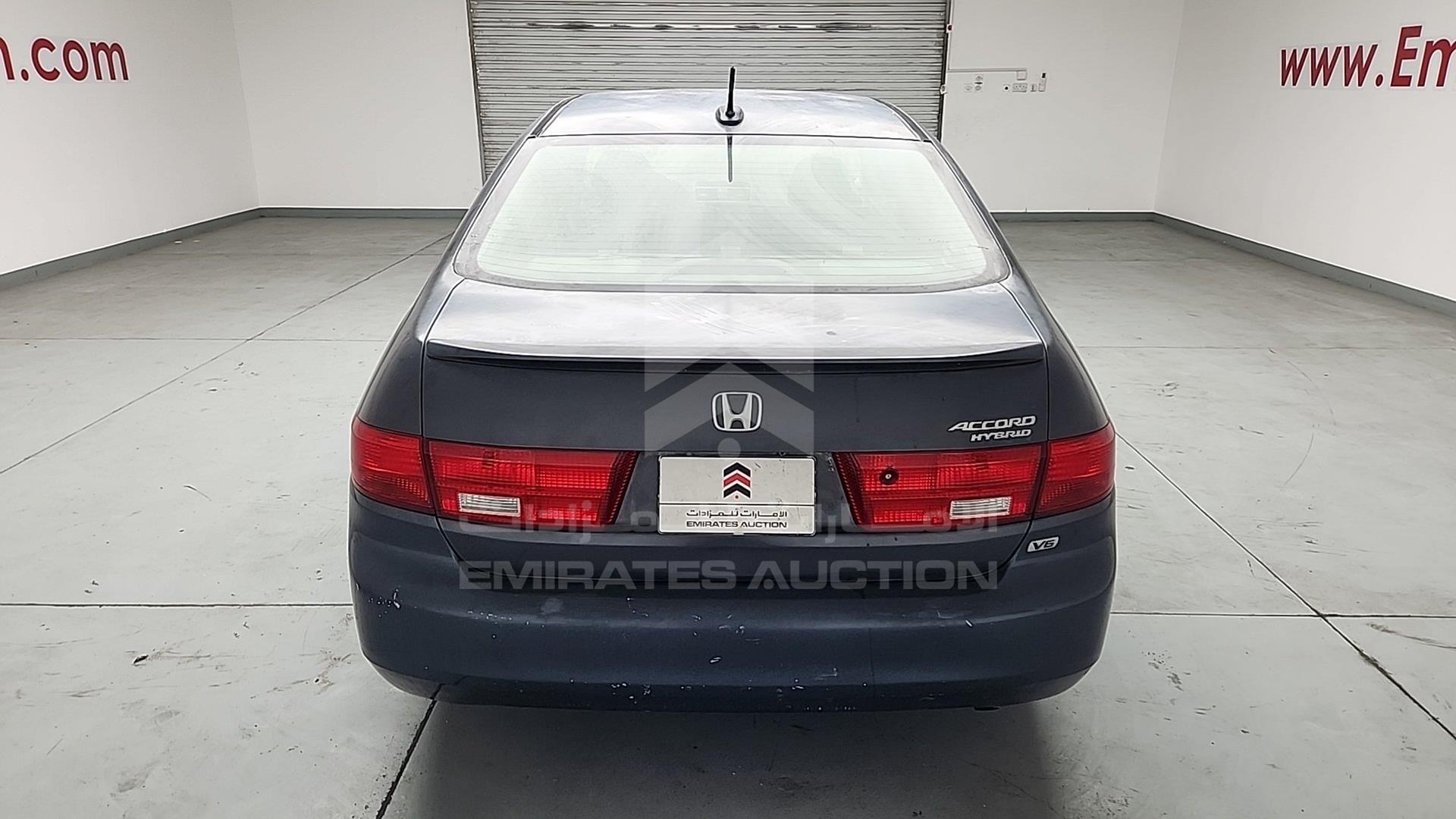 2005 HONDA ACCORD VIN: JHMCN36565C014296
