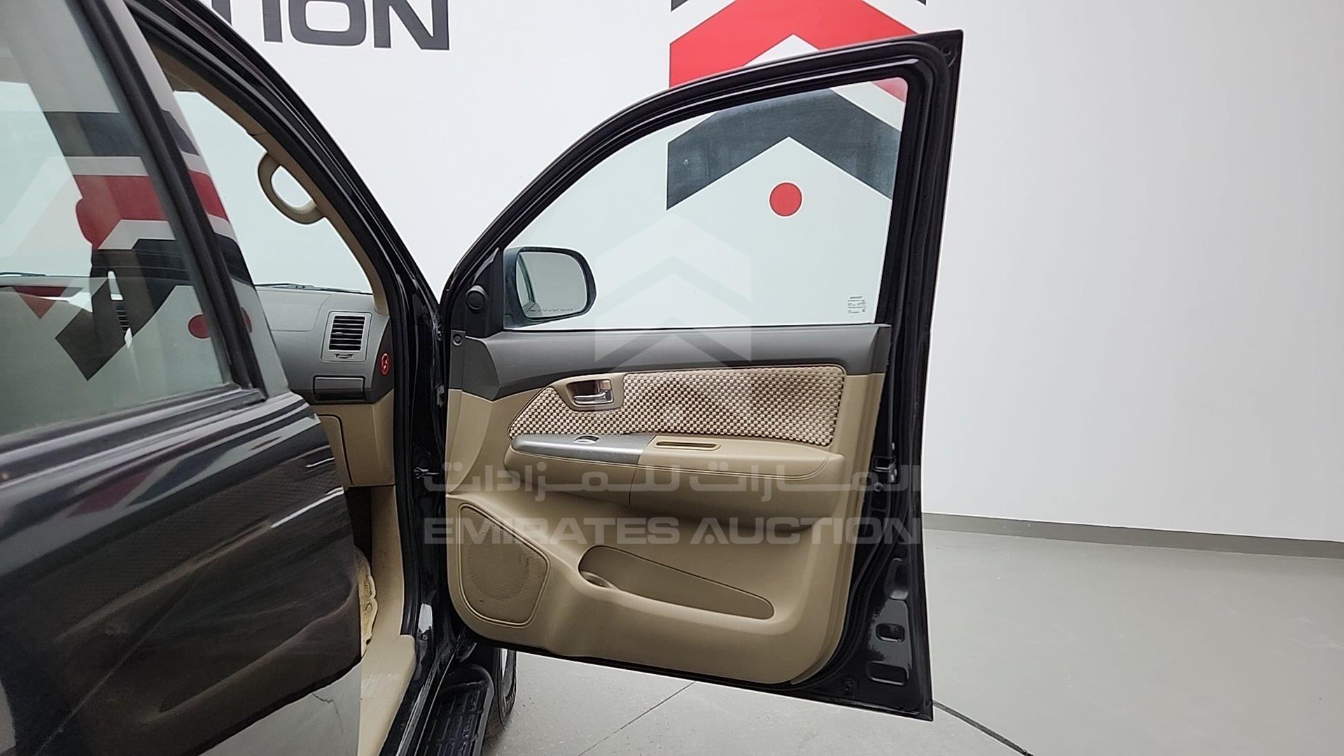 2013 TOYOTA FORTUNER VIN: MHFYX59G3D8047305