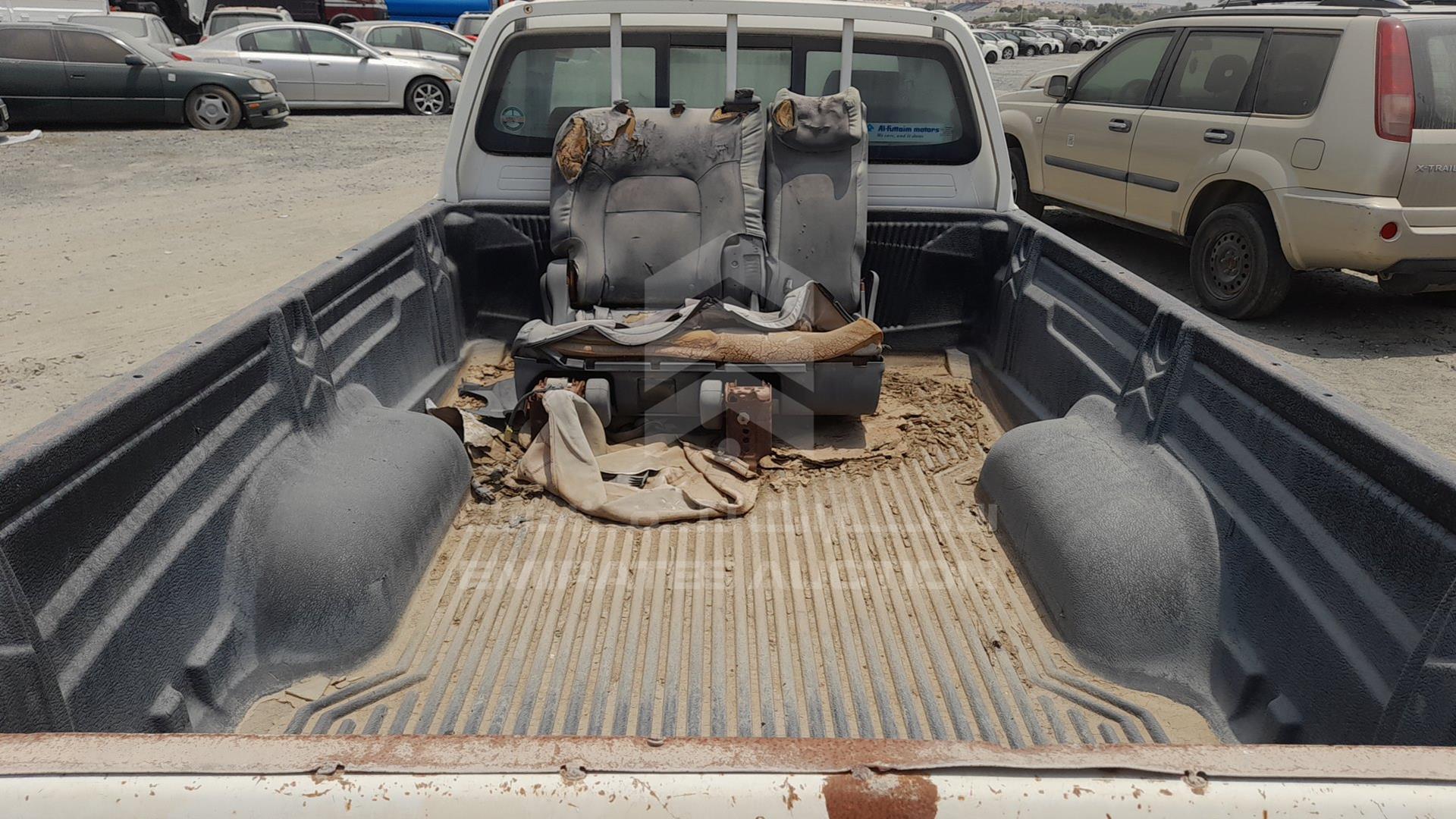 2014 TOYOTA HILUX VIN: MR0CW12G4E0033457
