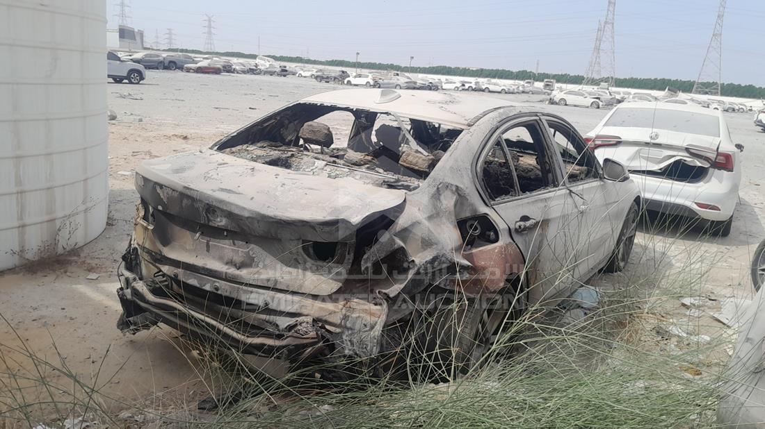 بي ام دبليو 318 اي ايه 2017 — الزاوية الخلفية اليمنى — صورة 8