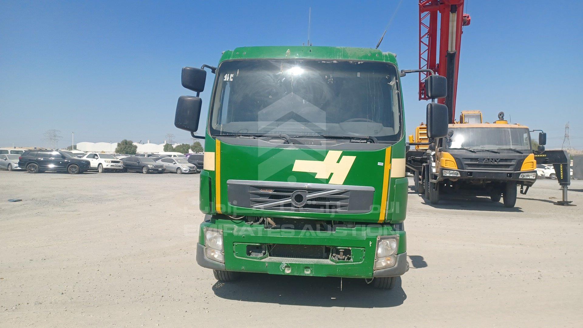 2011 VOLVO --- VIN: YV2TH60A9BB574532